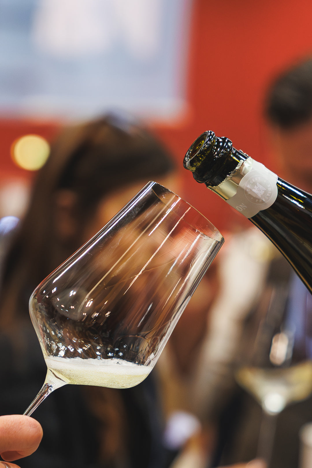 Sekt eingießen VDP Weinbörse