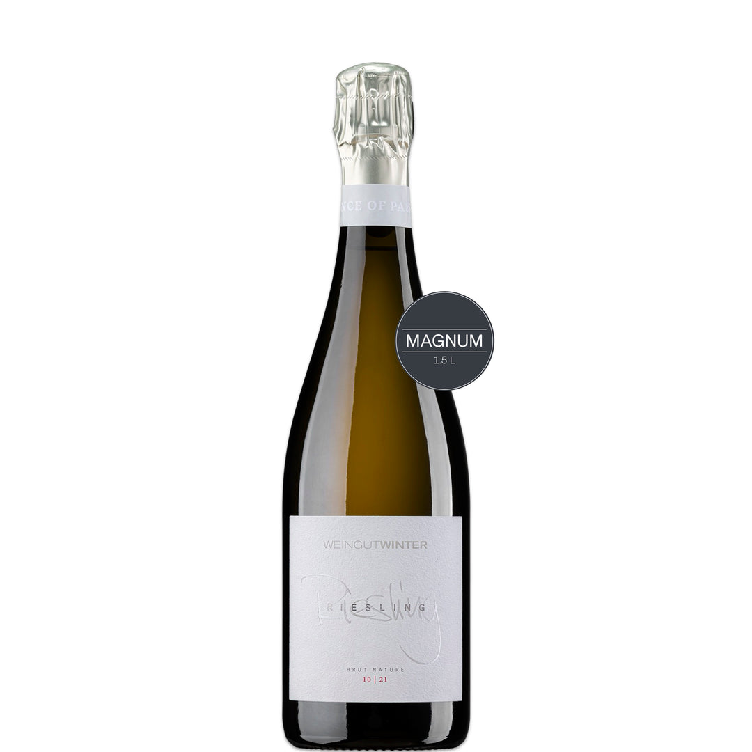 Flaschenfoto RIESLING brut nature mit Magnumstörer